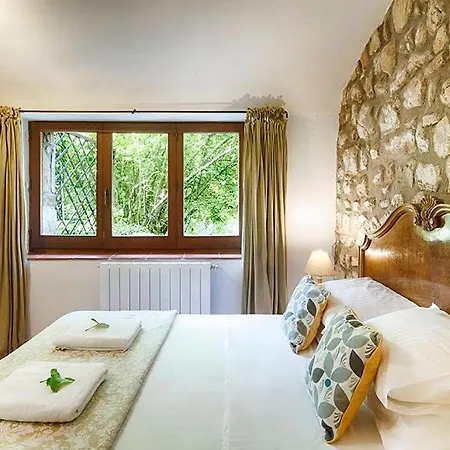 Cruanyes Apartment Sales de Llierca