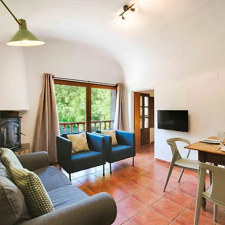 Cruanyes Apartment Sales de Llierca